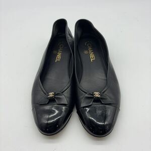 CHANEL Black Leather Flats